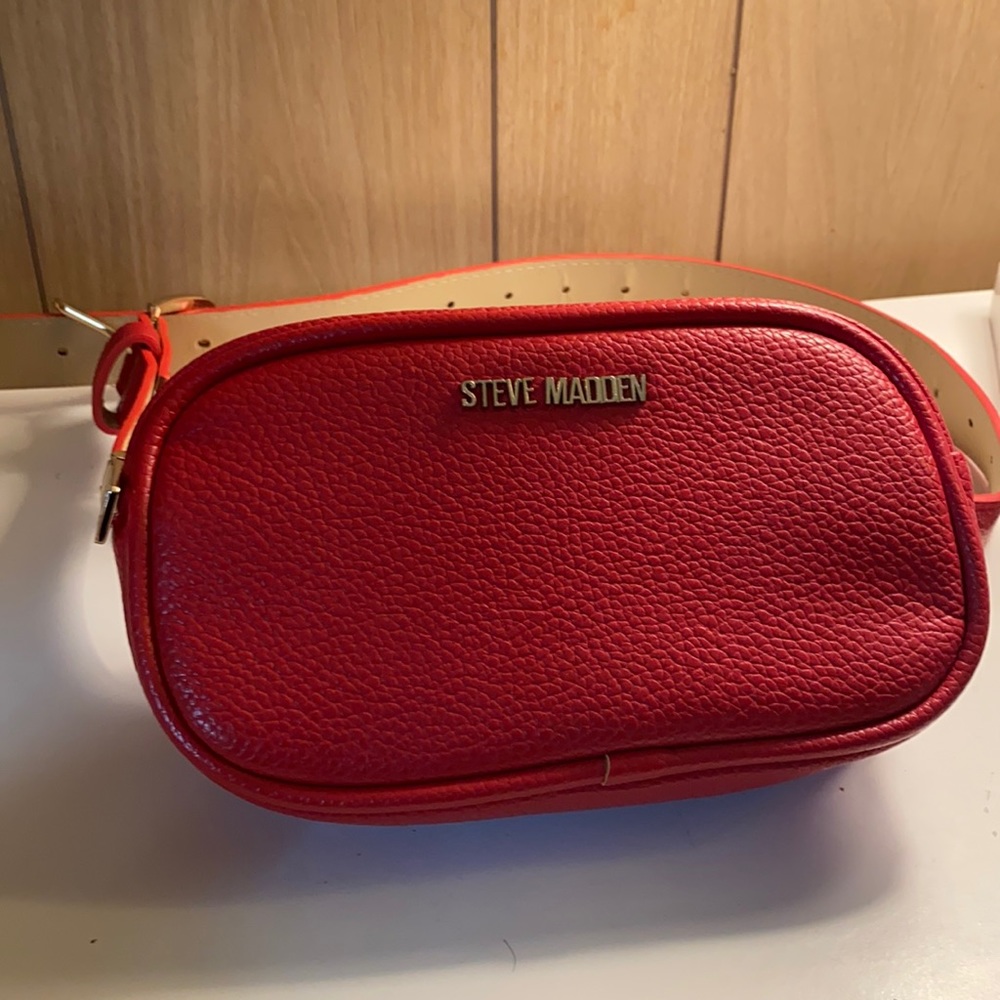 Steven madden belt bag